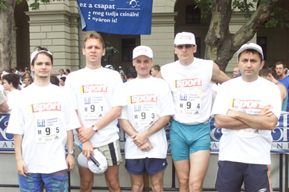 A Nemzeti Sport csapata a K&H olimpiai maraton vltn 2003-ban
