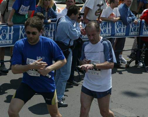 Etv2_foldi_villam_csapata_kandh2004.jpeg